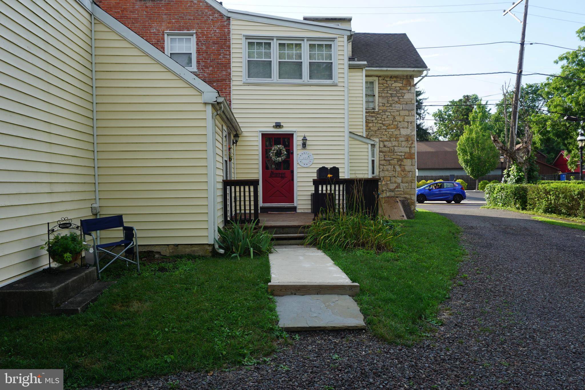 Chalfont, PA 18914,10 E BUTLER AVE