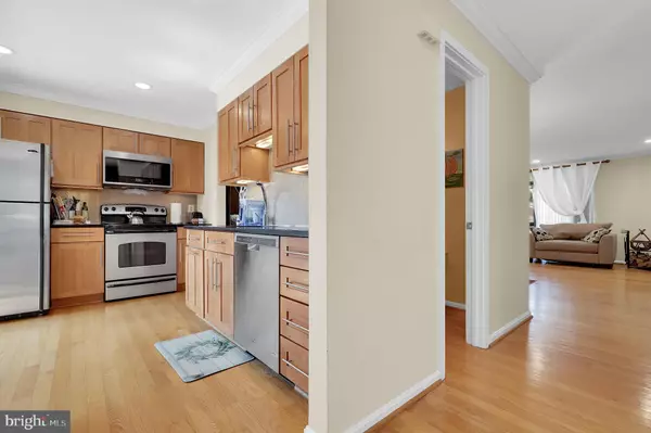 Bethesda, MD 20814,27 DUDLEY CT