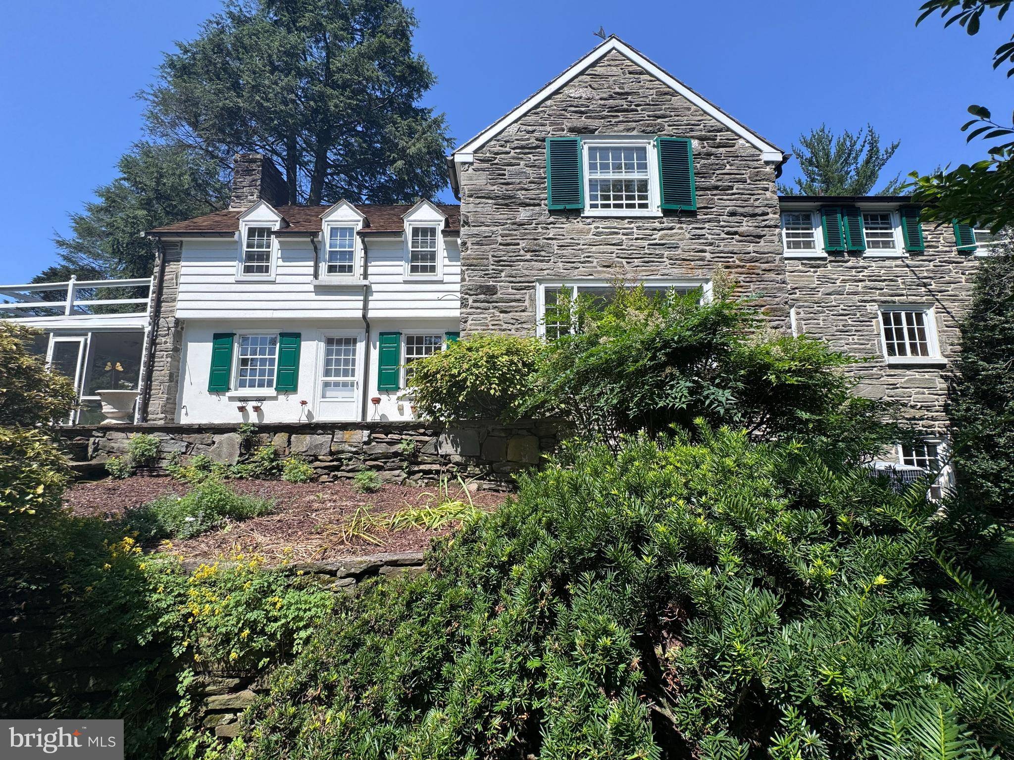 Broomall, PA 19008,409 MARPLE RD