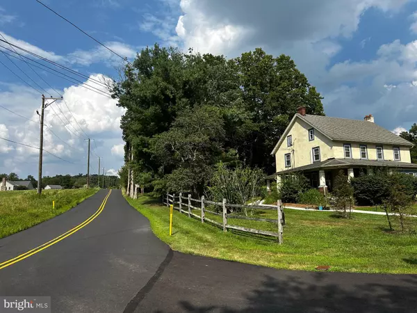 Harleysville, PA 19438,1239 SALFORD ST #2