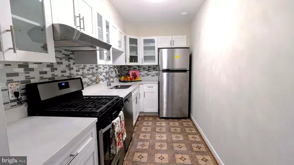 10320 WESTLAKE DR #E301, Bethesda, MD 20817
