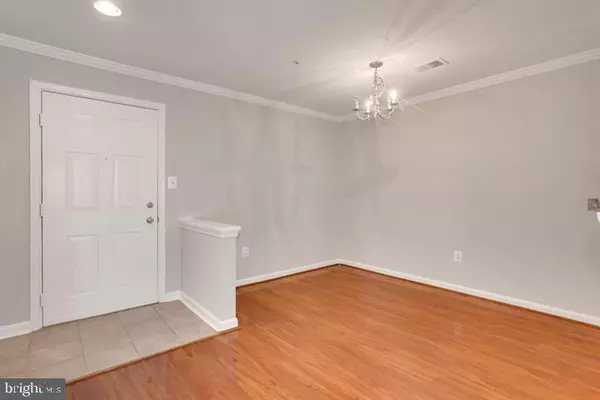 Woodbridge, VA 22191,1031 GARDENVIEW LOOP