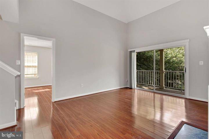 Woodbridge, VA 22191,1031 GARDENVIEW LOOP