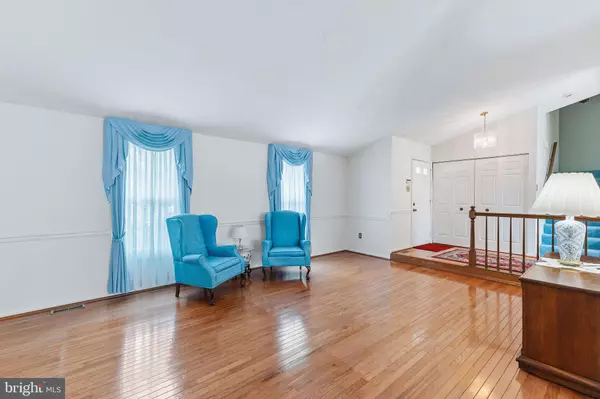 Columbia, MD 21045,6602 JUNE APPLE CT