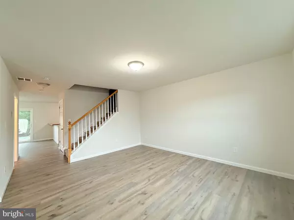 Millville, NJ 08332,11 WHITAKER COURT