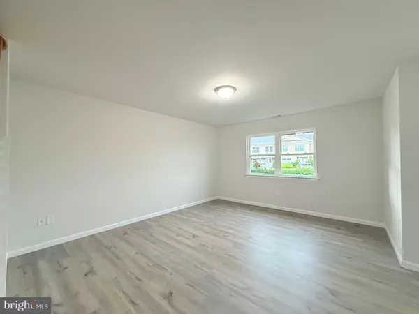 Millville, NJ 08332,11 WHITAKER COURT