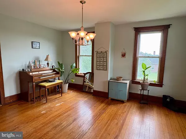 Waynesboro, PA 17268,109 SUNNYSIDE AVENUE