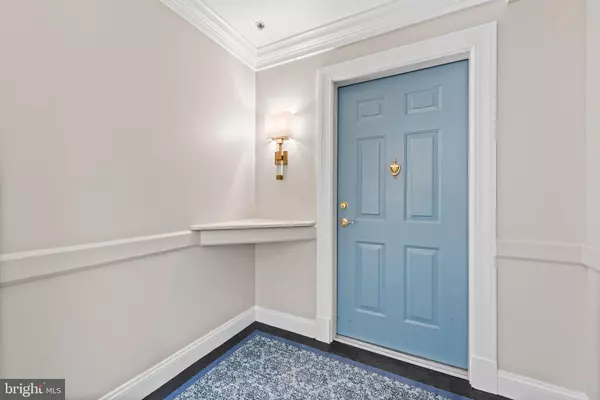 Lutherville Timonium, MD 21093,12246 ROUNDWOOD RD #108