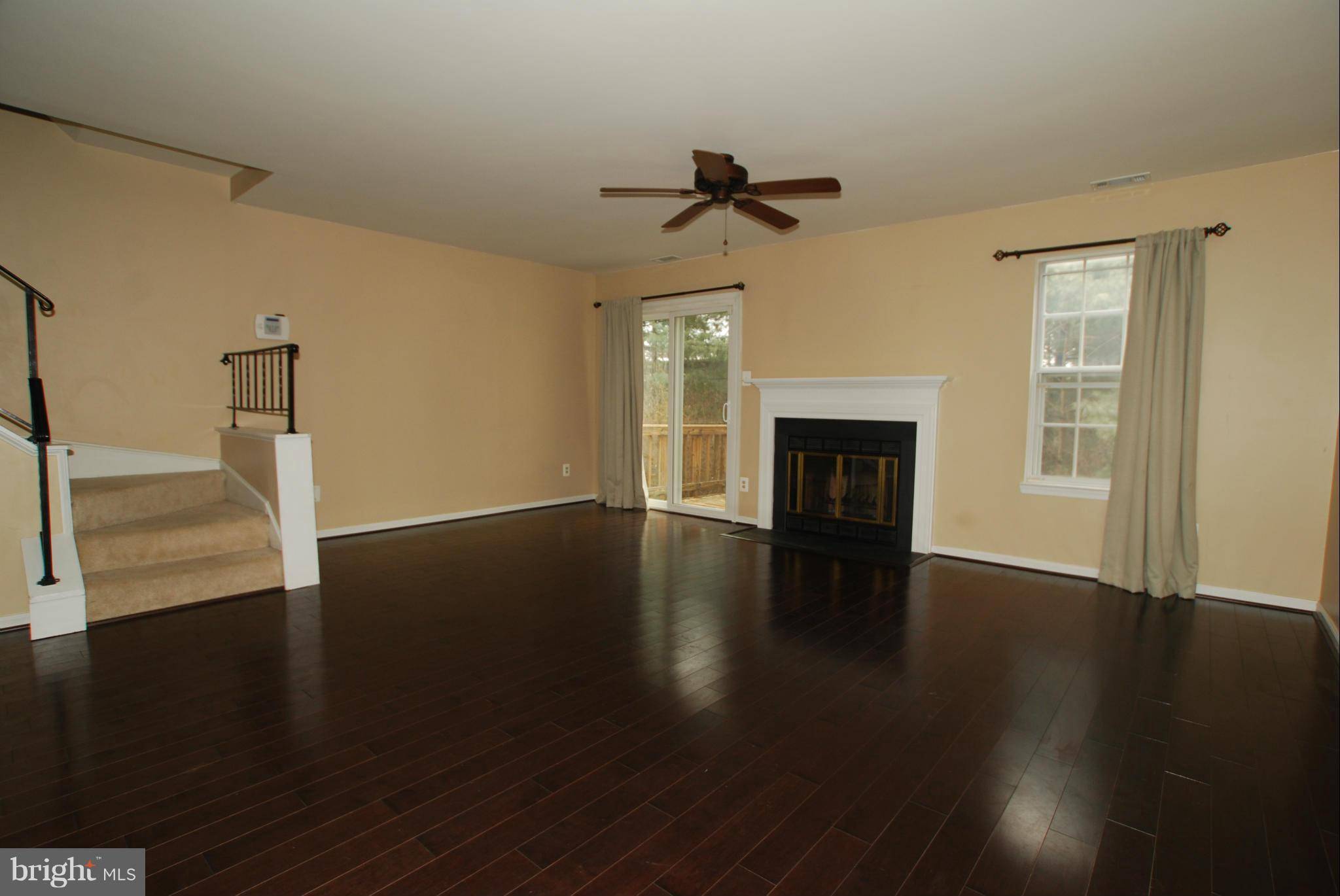 Chantilly, VA 20151,4188 PLEASANT MEADOW CT #103D