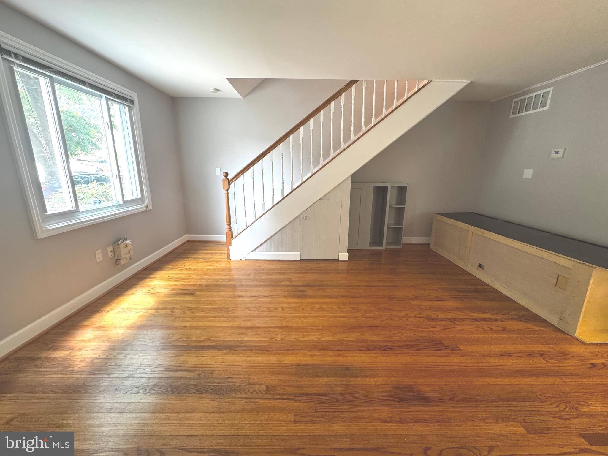 Fairfax, VA 22030,10710 MAPLE ST