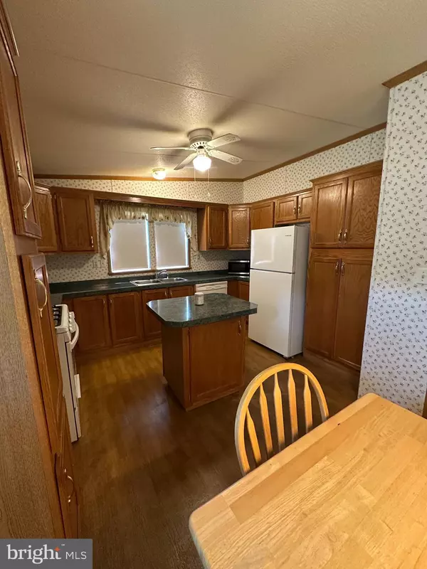 Millersburg, PA 17061,7 SIDING LN