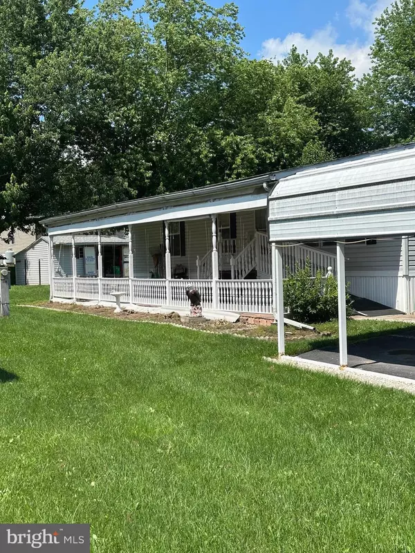 7 SIDING LN, Millersburg, PA 17061