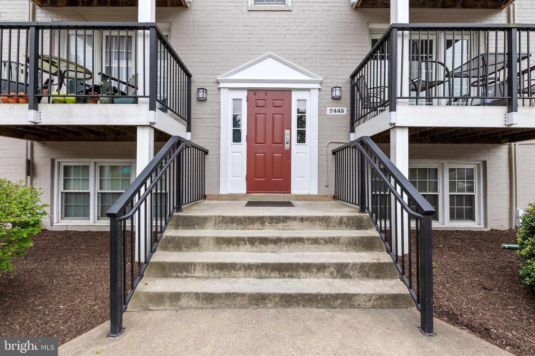 Fairfax, VA 22031,9445 FAIRFAX BLVD #303