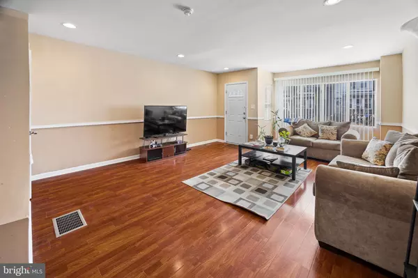 Philadelphia, PA 19126,1837 73RD AVE