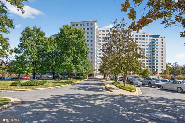 10201 GROSVENOR PL #1518,  Rockville,  MD 20852