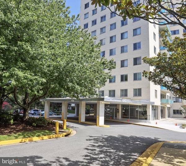 10201 GROSVENOR PL #1518, Rockville, MD 20852