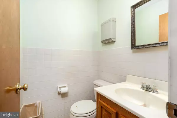 Princeton Junction, NJ 08550,53 N POST RD