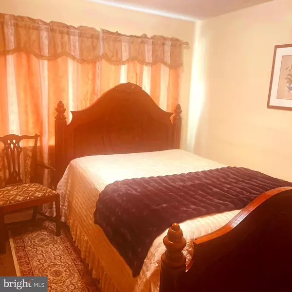 Silver Spring, MD 20903,8830 PINEY BRANCH RD #207