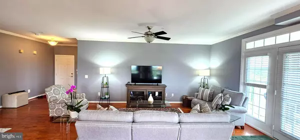Laurel, MD 20707,13501 BELLE CHASSE BLVD #414