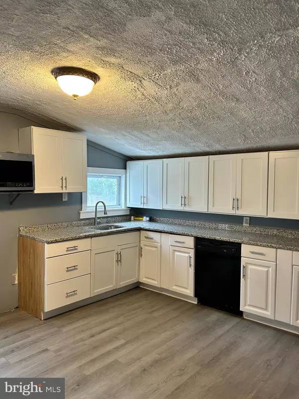 Mount Holly, NJ 08060,184 RANCOCAS RD