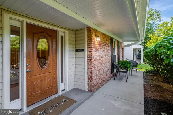 Annandale, VA 22003,8122 BRIAR CREEK DR