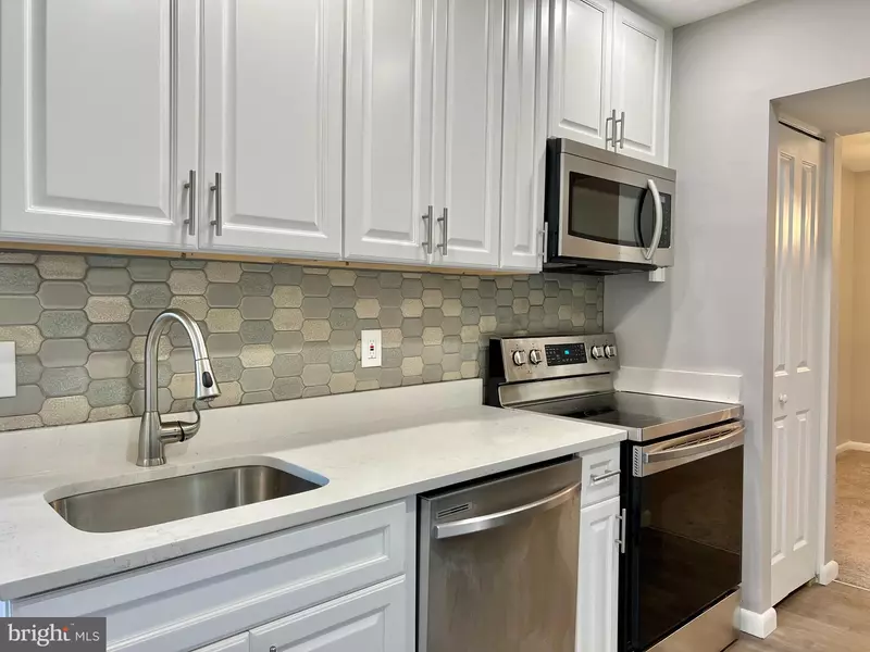 7923 MANDAN RD #303, Greenbelt, MD 20770