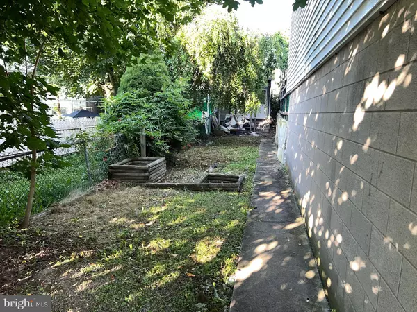 Mount Carmel, PA 17851,222 S WALNUT ST