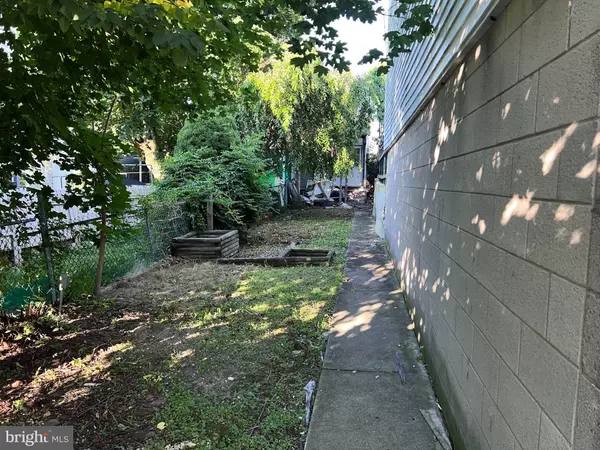 Mount Carmel, PA 17851,222 S WALNUT ST