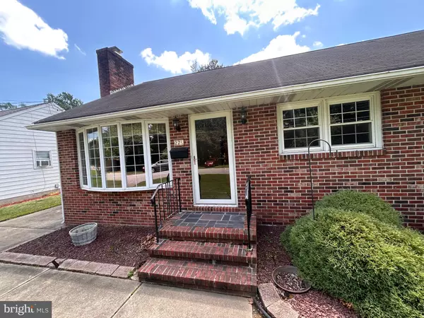 Pennsville, NJ 08070,27 NEW JERSEY AVE