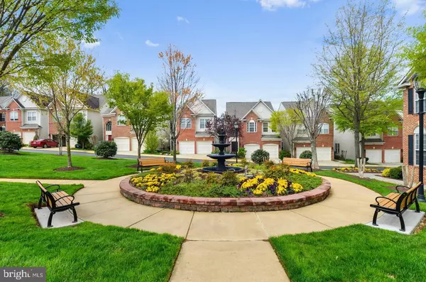 Fairfax, VA 22031,3486 BARRISTERS KEEPE CIR