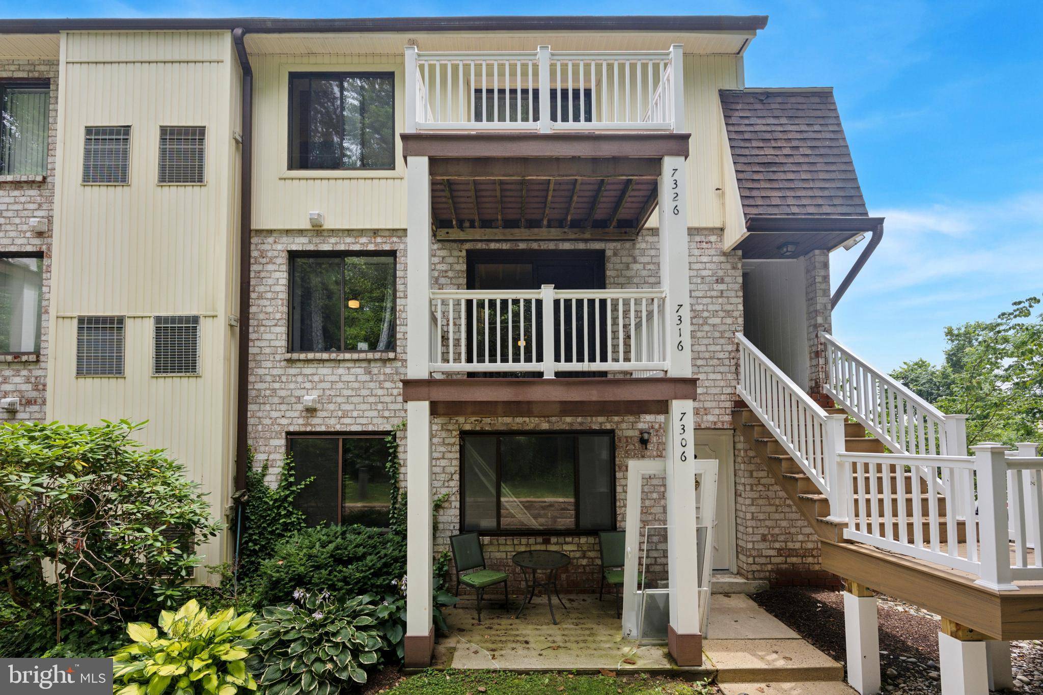 7316 HILLTOP DR #120, Brookhaven, PA 19015