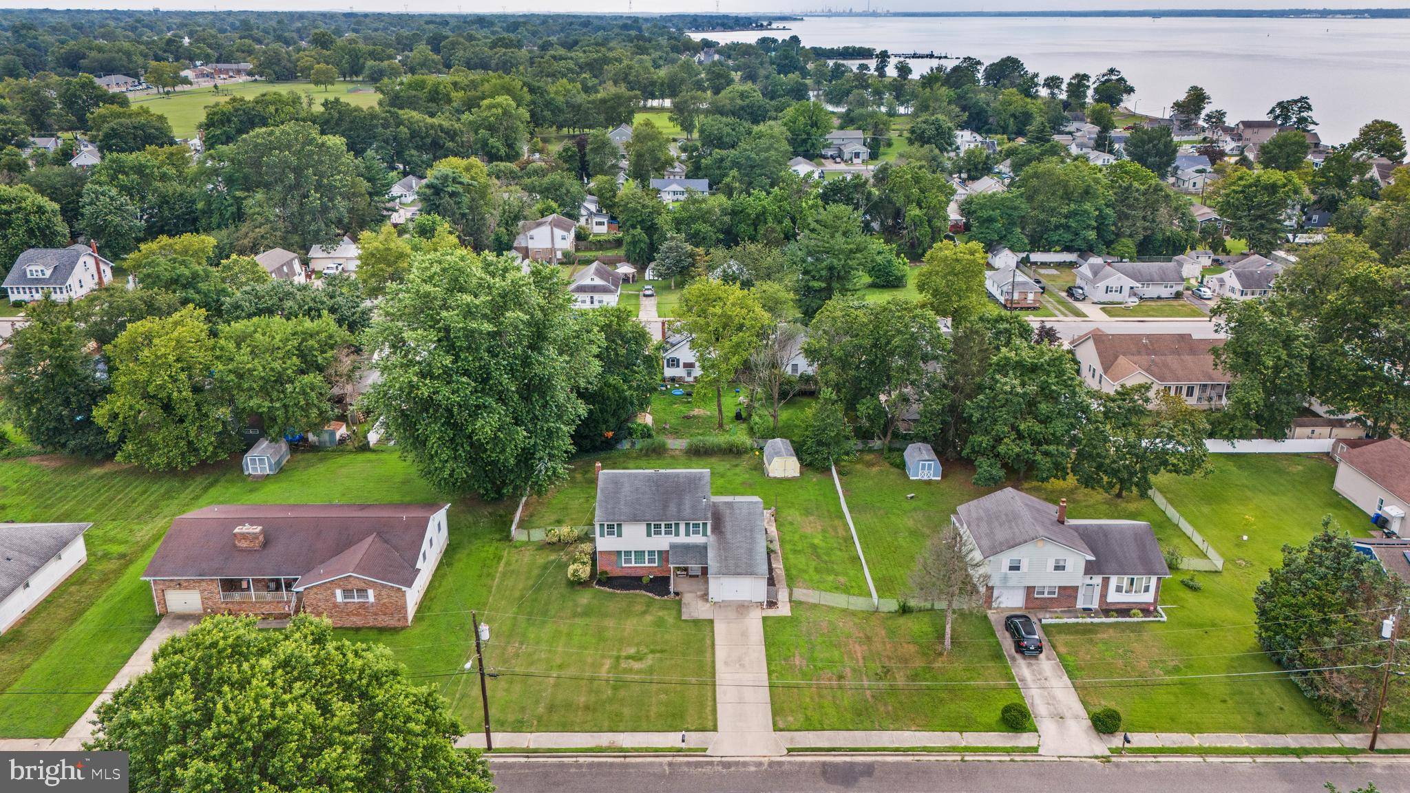 Pennsville, NJ 08070,11 FAIRFIELD AVE