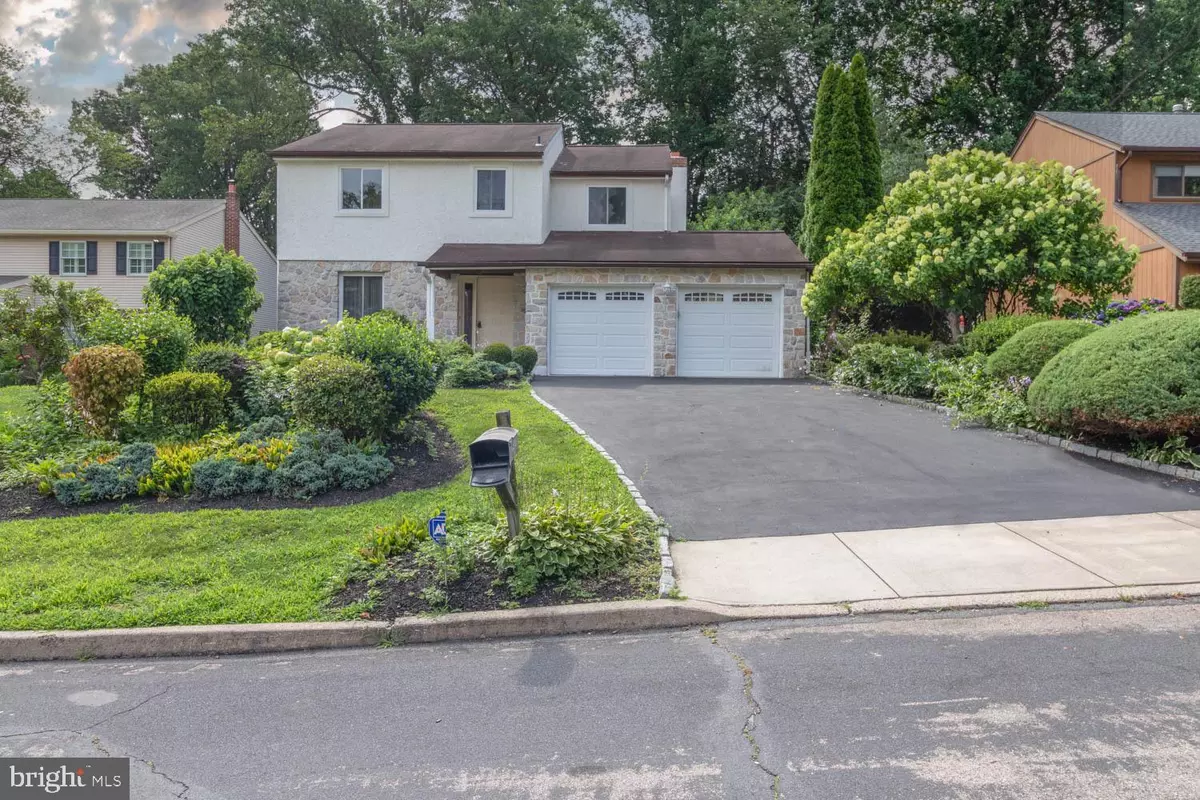 Philadelphia, PA 19128,937 CALEDONIA ST