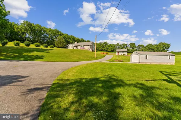 Coplay, PA 18037,4661 HILLSIDE RD