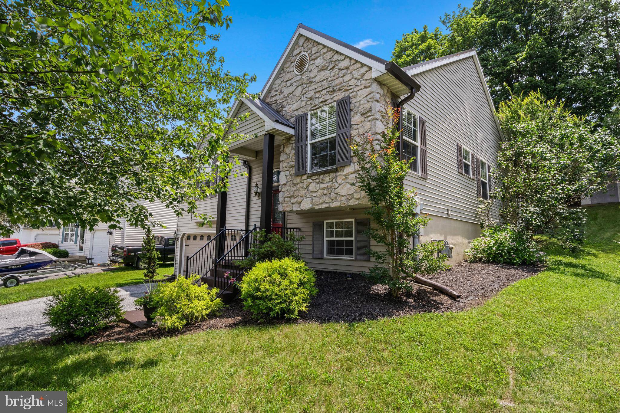 Dallastown, PA 17313,712 BLOSSOM HILL LN