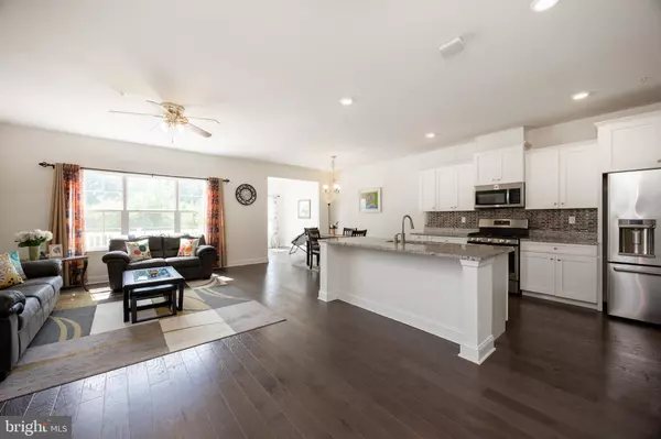 Royersford, PA 19468,121 GOLDEN VALE DR