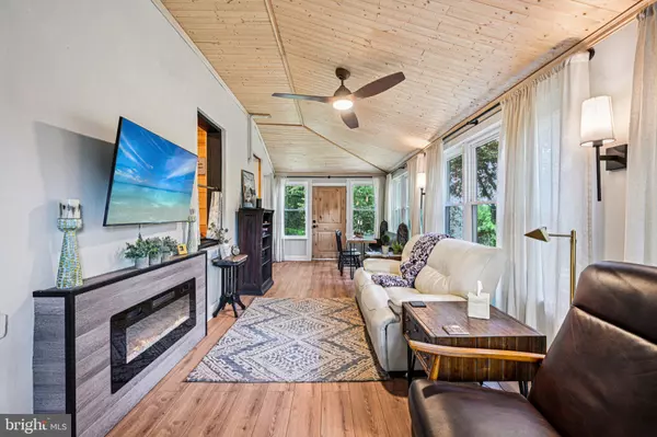 Easton, PA 18042,64 CONNARD DR