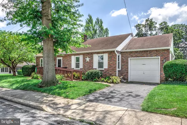 Manheim, PA 17545,202 N GRANT ST