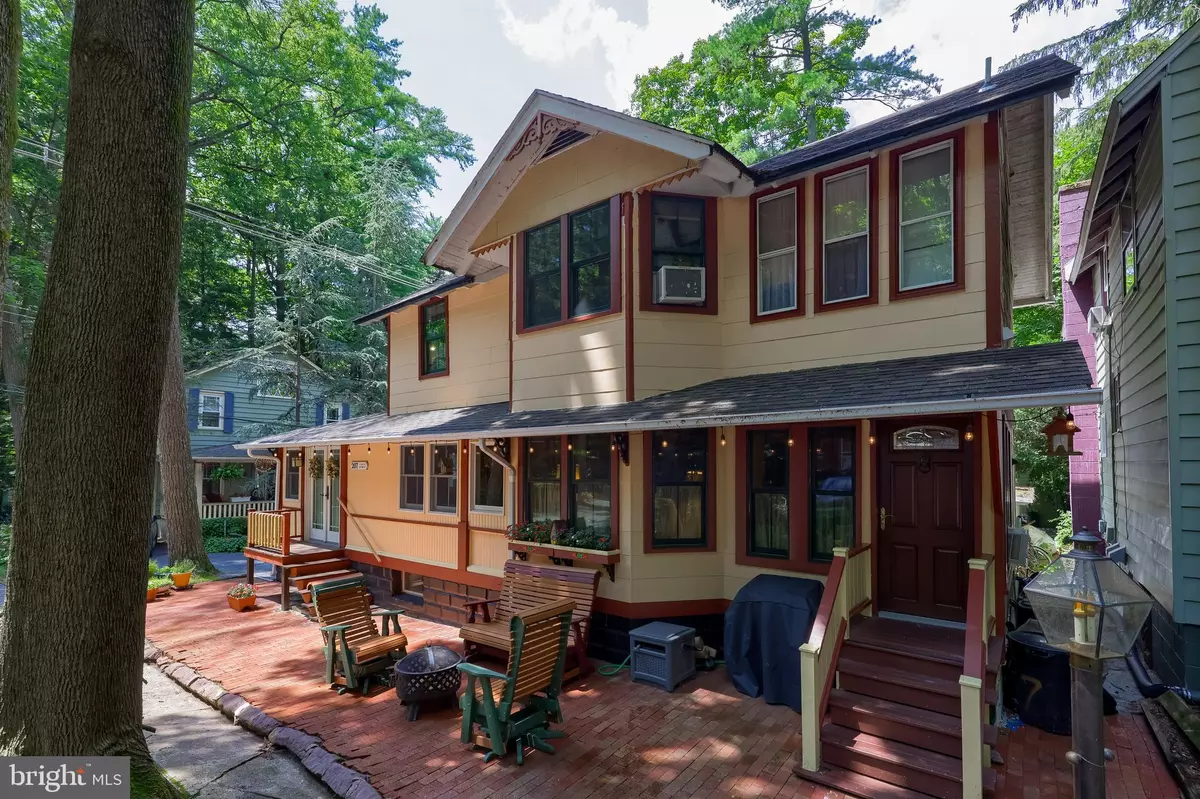 Mount Gretna, PA 17064,207 DICKSON