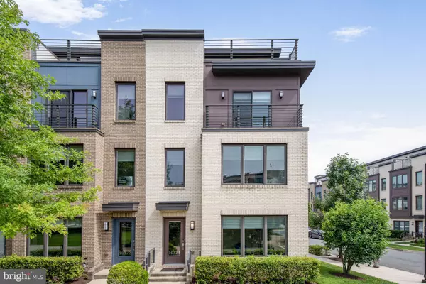10374 JACOBSEN ST, Bethesda, MD 20817