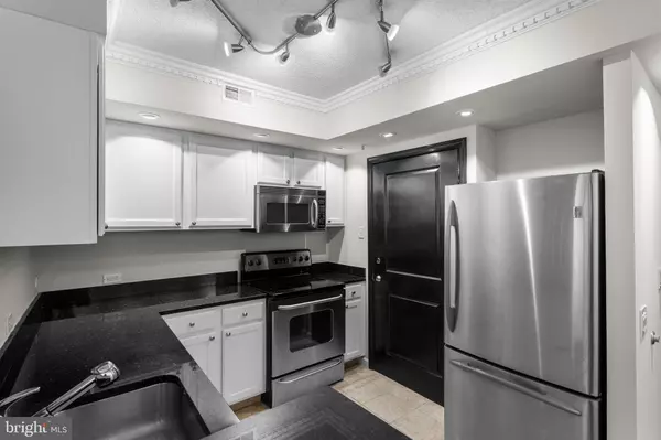 Arlington, VA 22203,880 N POLLARD ST N #224