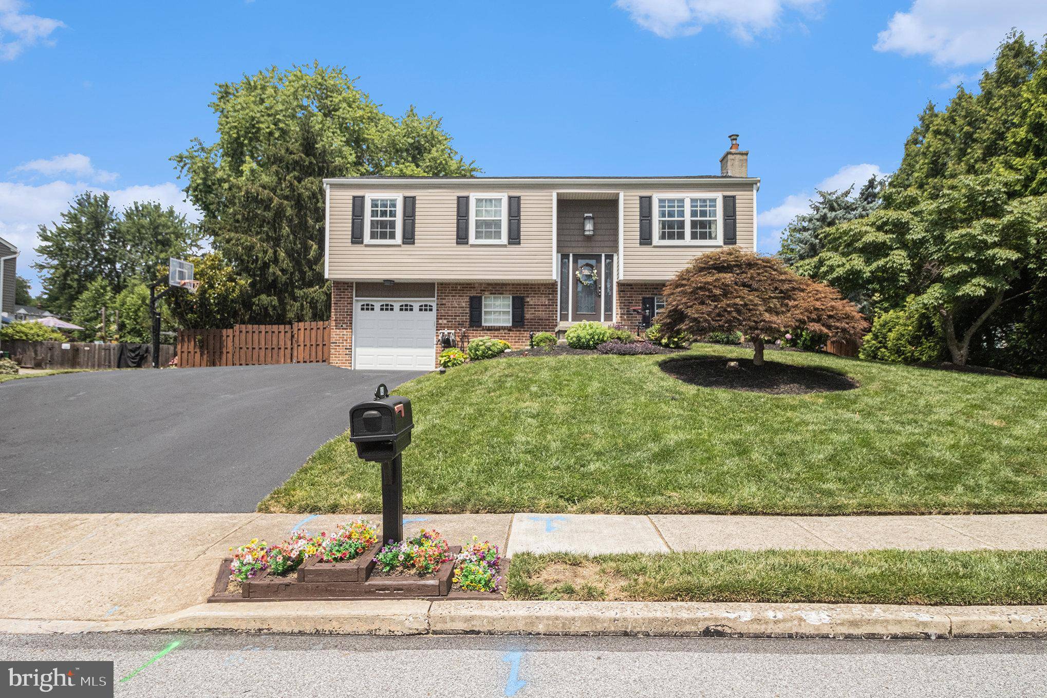 143 DEACON DR, Norristown, PA 19403