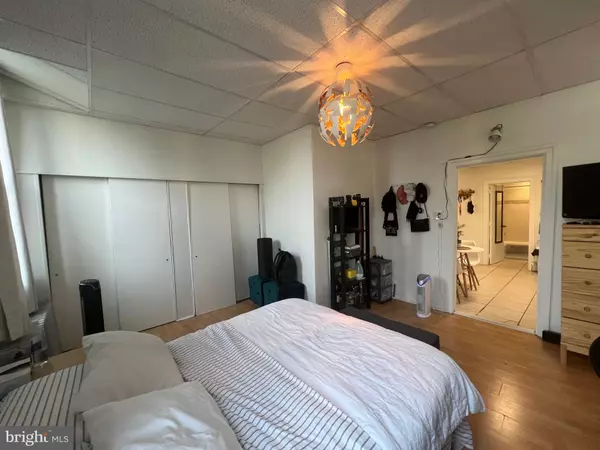 Philadelphia, PA 19147,1200 S 10TH ST