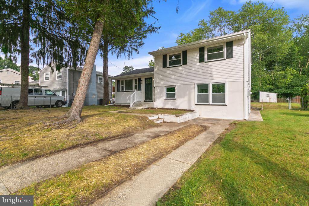 Clementon, NJ 08021,205 DALE PL