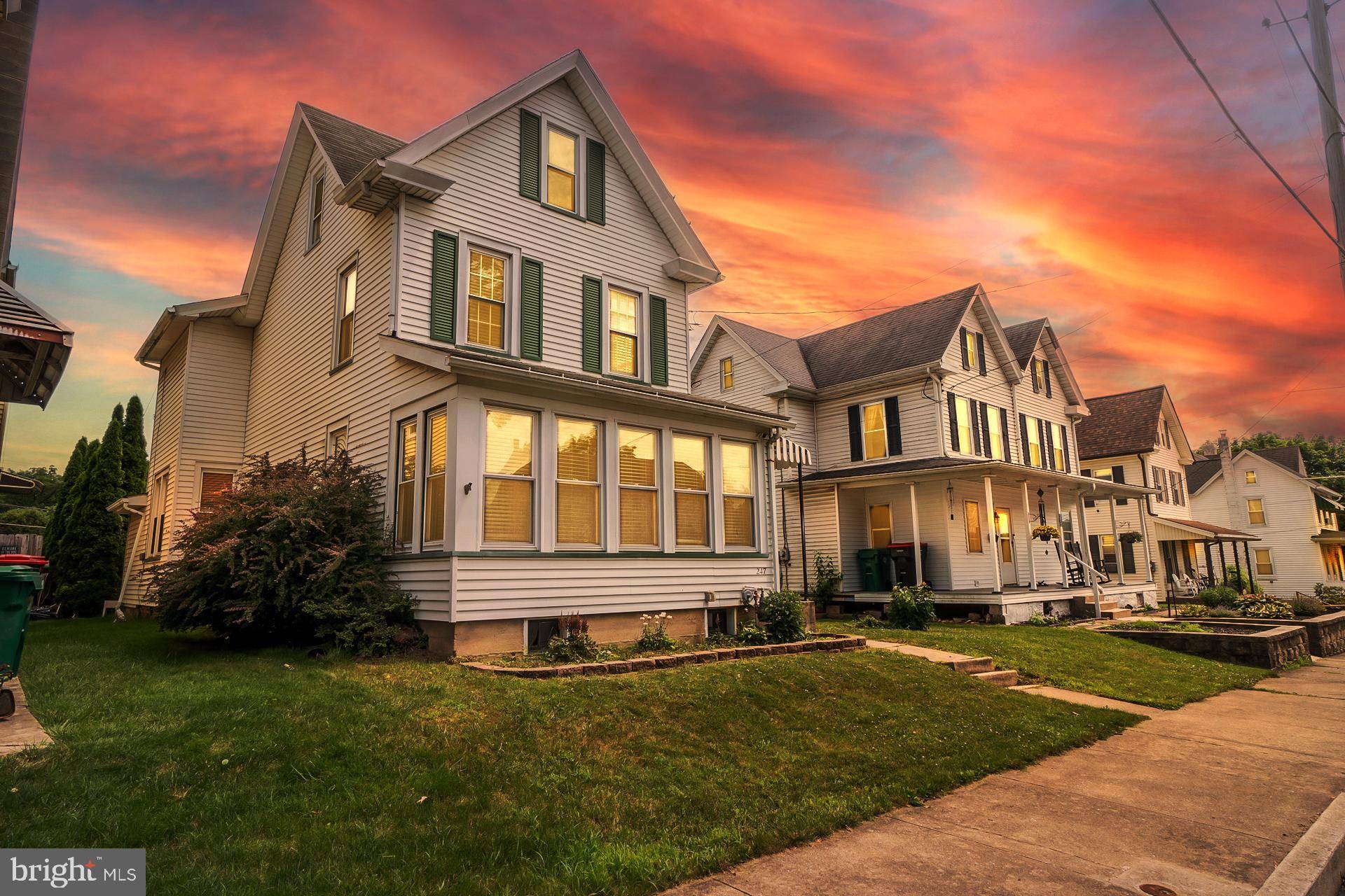 247 S 7TH ST, Lehighton, PA 18235