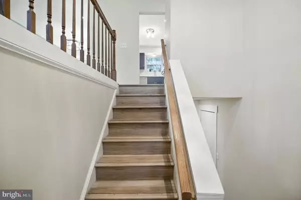 Dumfries, VA 22026,18245 LINTON CT