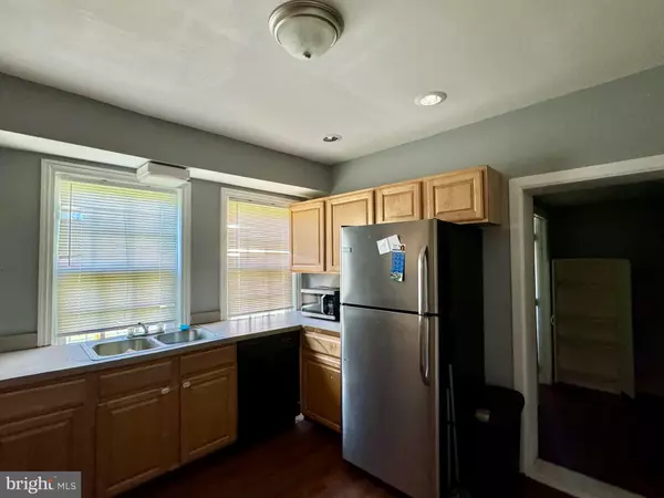 Camden, NJ 08102,405 N 2ND ST