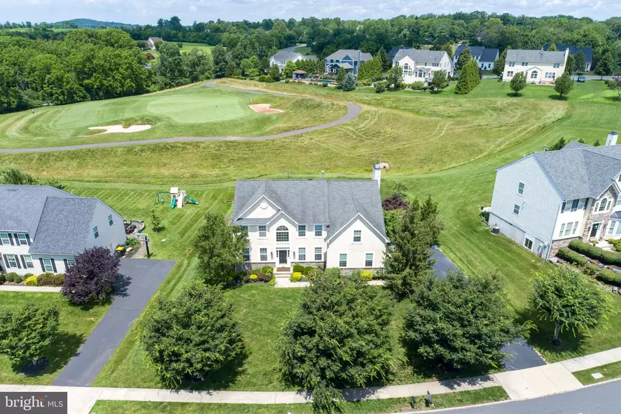 576 CHAMPIONSHIP DR, Harleysville, PA 19438