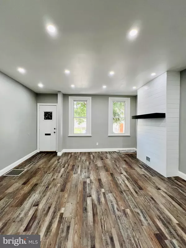 Philadelphia, PA 19140,4311 N HICKS ST