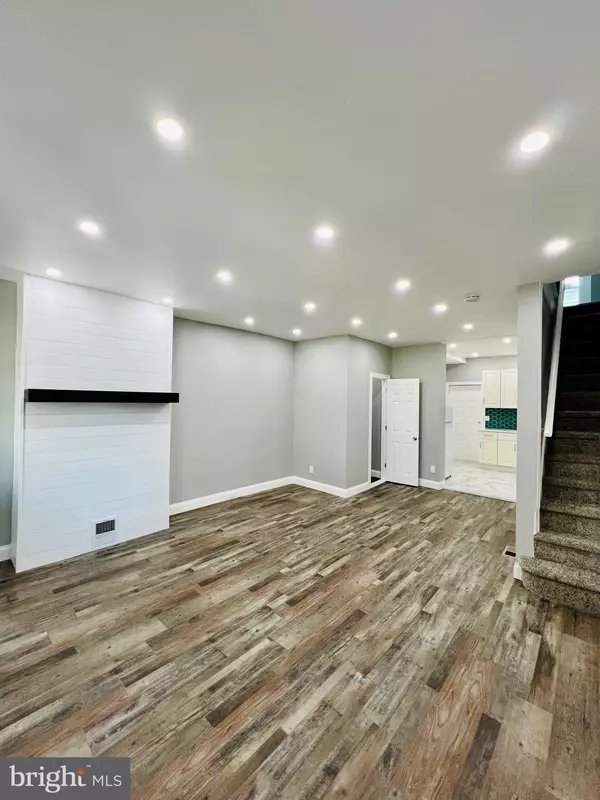 Philadelphia, PA 19140,4311 N HICKS ST